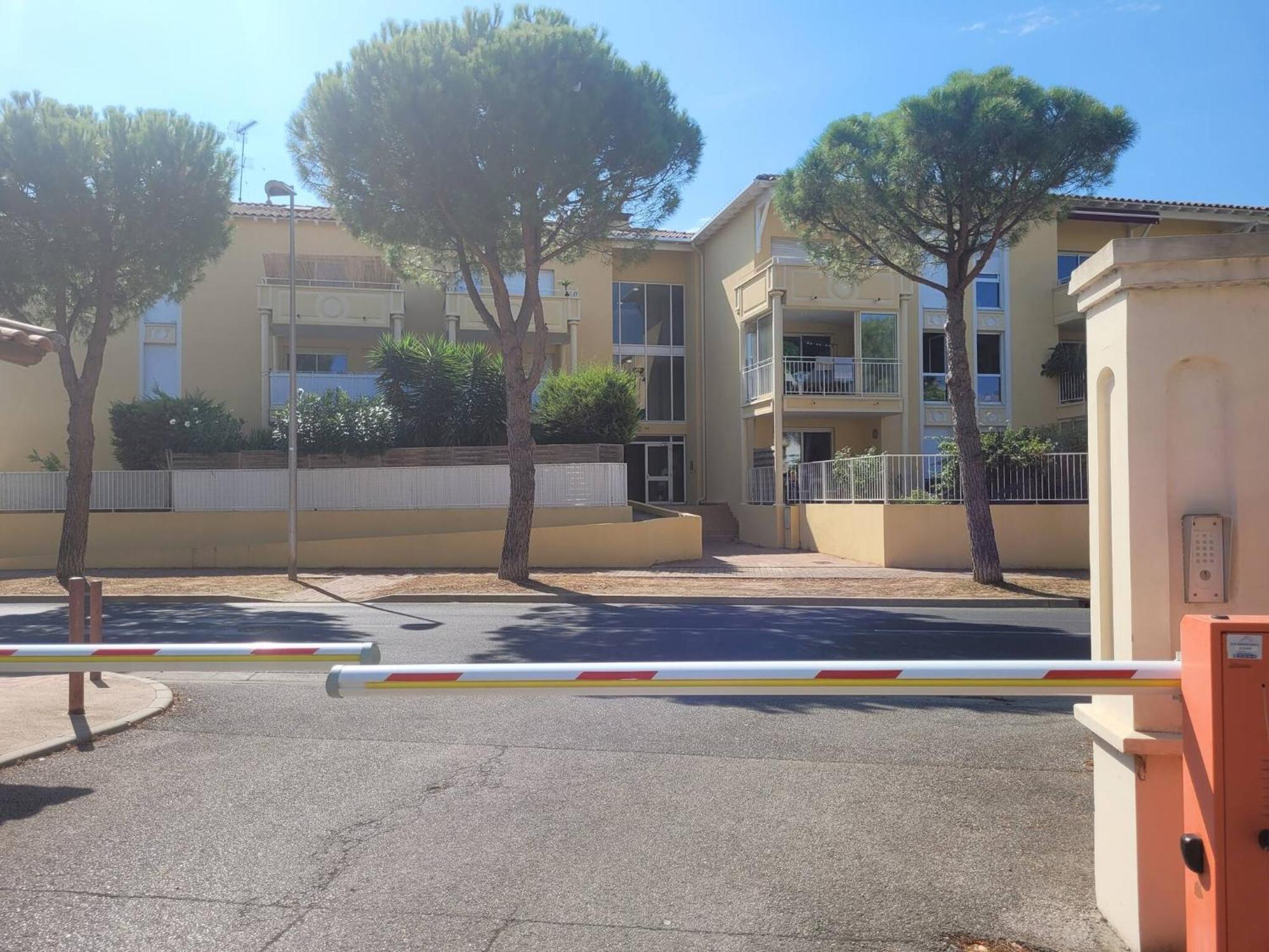 Le Jardin D'Hugo Lattes Exterior photo